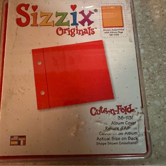 Sizzix 12 piece bundle die cutters, new cutting pad - Picture 4 of 13